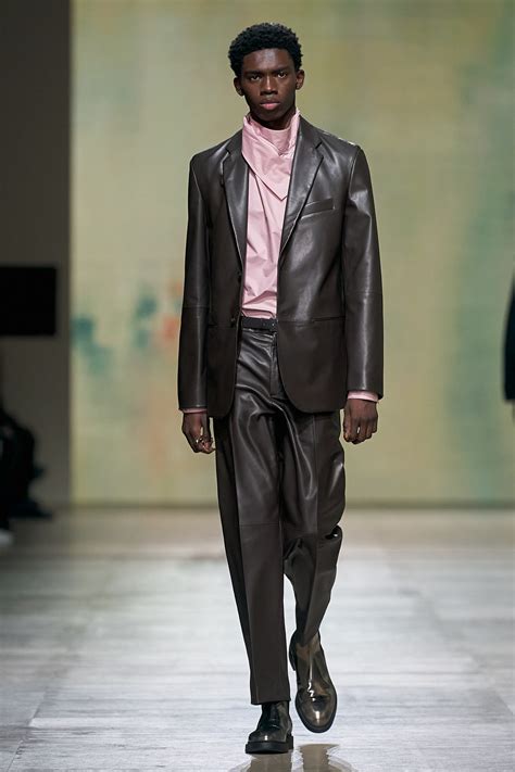 See Every Look From The Hermès Fall/Winter 2022 Menswear 